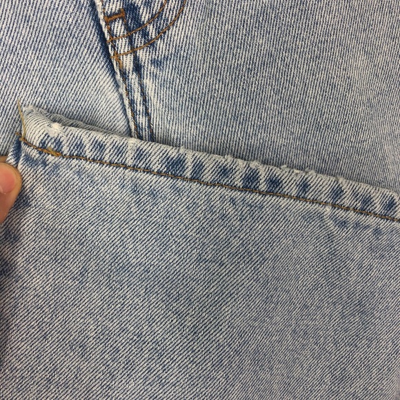 ⛔️SOLD⛔️Vintage Calvin Klein light wash highrise m - Picture 5 of 8